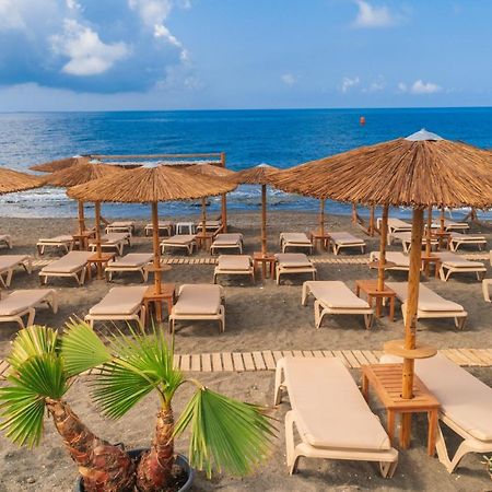 Tylissos Beach Hotel - Adults Only Jerápetra Kültér fotó